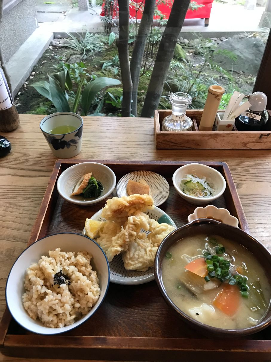 とり天とだんご汁の定食